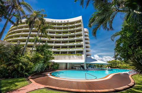 Hilton Cairns - Holiday Adelaide 0