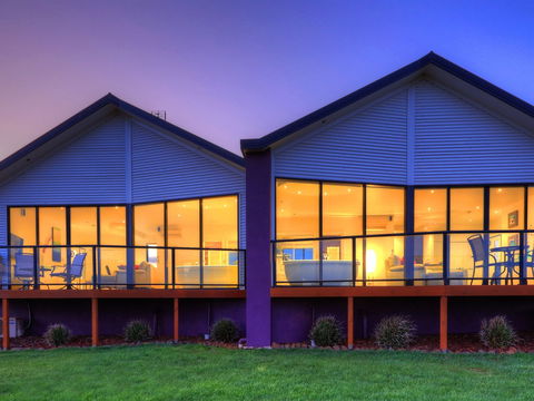 Horizon Deluxe Apartments - Holiday Adelaide 1