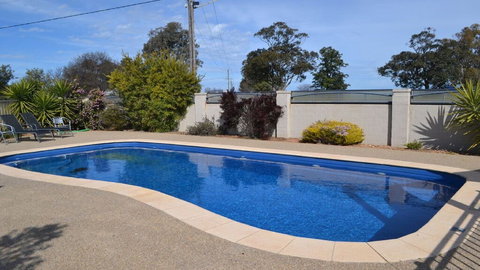 Kennedy Villas - Holiday Adelaide 1