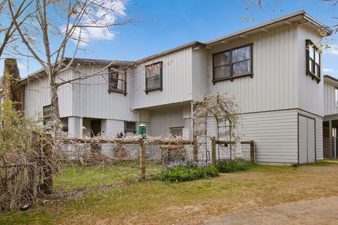 Le Chateau - Holiday Adelaide 0