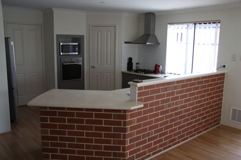 Mandurah Golf Links Retreat - Holiday Adelaide 1