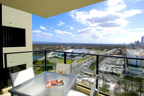 Mantra Broadbeach On The Park - Holiday Adelaide 2