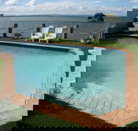 Moreton Bay Beach Lodge - Holiday Adelaide