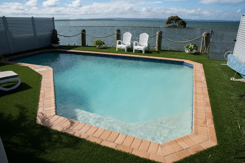 Moreton Bay Beach Lodge - Holiday Adelaide 0