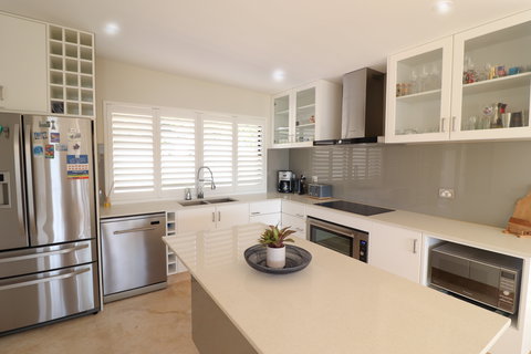 Sugar Bay Bliss - Holiday Adelaide 1