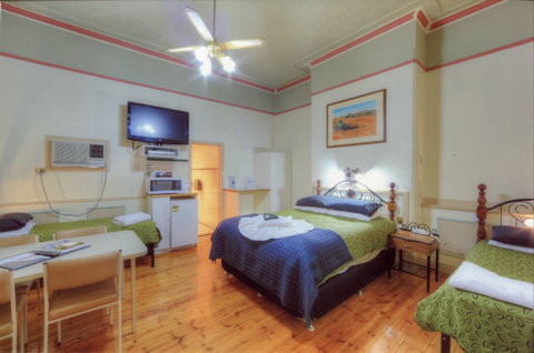 The Lodge Outback Motel - Holiday Adelaide 2