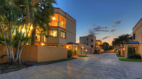 The Grange Resort Hervey Bay - Holiday Adelaide 1