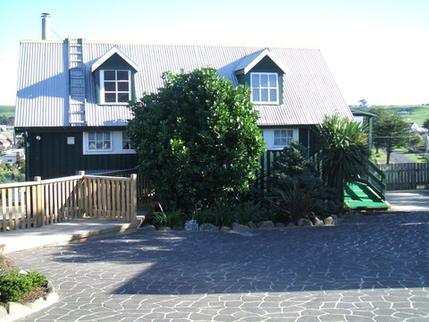 Touchwood Cottages & Gallery & Cafe - Holiday Adelaide 2