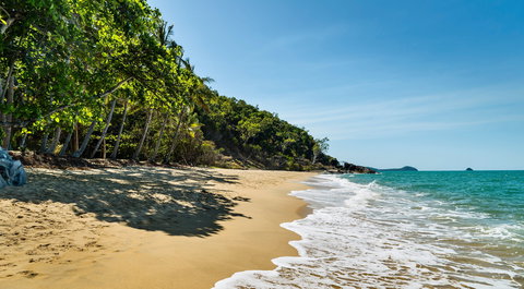 Trinity Beach Palace - Holiday Adelaide 0