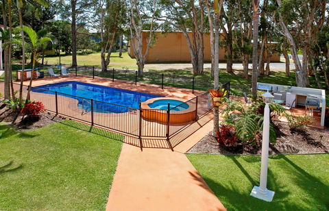 Yamba Aston Motel - Holiday Adelaide 2