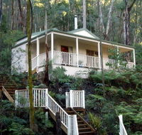 Myers Creek Cascades Luxury Cottages - Holiday Adelaide
