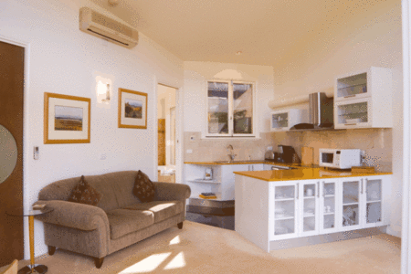 The Gatehouse At Villa Raedward - Holiday Adelaide 2