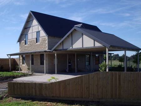 Tessenna Villa - Holiday Adelaide 1