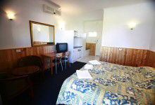 Esplanade Motel - Holiday Adelaide 1