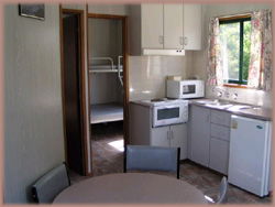 Leongatha Apex Caravan Park - Holiday Adelaide 1