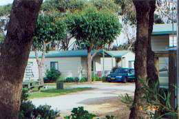 The Lakes Beachfront Holiday Retreat - Holiday Adelaide 0