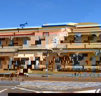 Seaview House - Holiday Adelaide