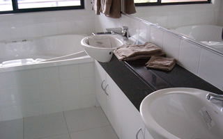 Glengarriff Town Houses - Holiday Adelaide 3
