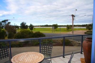 Ultimate Holiday Apartments - Holiday Adelaide 1