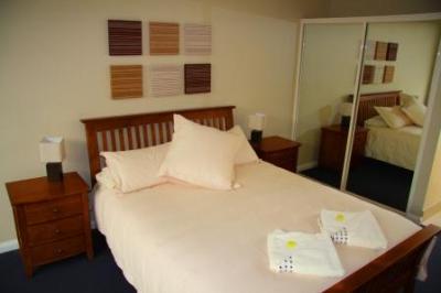 Ultimate Holiday Apartments - Holiday Adelaide 3