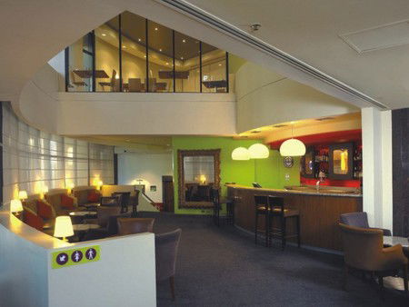 Vibe Hotel North Sydney - Holiday Adelaide 3