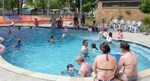 Cohuna Waterfront Holiday Park - Holiday Adelaide 2