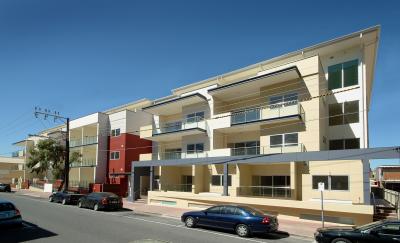 Glenelg Pacific Apartments - Holiday Adelaide 0