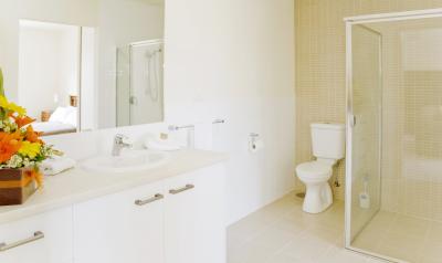 Glenelg Pacific Apartments - Holiday Adelaide 5