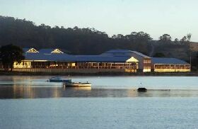 Tidal Waters Resort St Helens - Holiday Adelaide 1