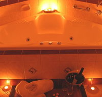 Anglesea Overboard Seaside Cottage - Holiday Adelaide