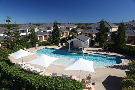 Sands At Yamba - Holiday Adelaide 1