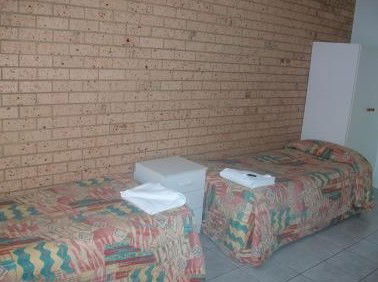 Yamba Motor Inn - Holiday Adelaide 1
