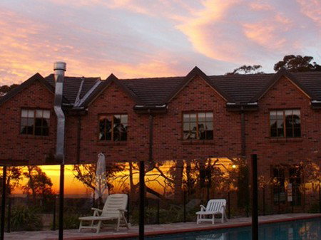 The Hideaway Retreat - Holiday Adelaide 0