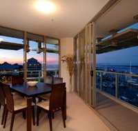 Cairns Luxury Apartments Harbourlights Complex - Holiday Adelaide