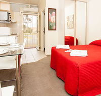 Canberra Short Term  Holiday Accommodation - Holiday Adelaide