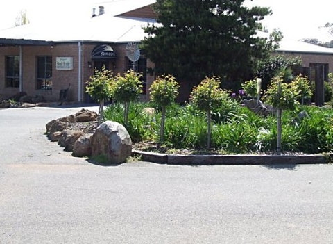 Swaggers Motor Inn, Yass - Holiday Adelaide 4