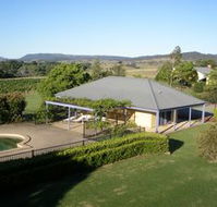 Tranquil Vale Vineyard - Holiday Adelaide