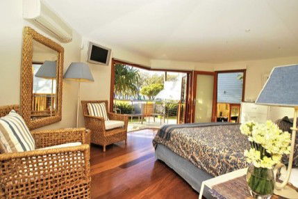 Beach Bure Byron Bay - Holiday Adelaide 1