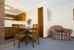Pacific Apartments - Holiday Adelaide 2