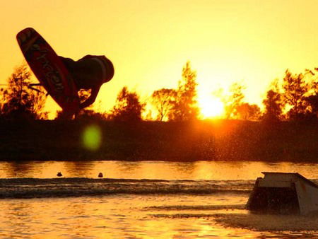 Bonney's WA Water Ski Park - Holiday Adelaide 0