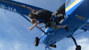 Skydive The Beach - Holiday Adelaide 1