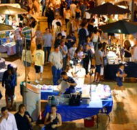 Surfers Paradise Beachfront Markets - Holiday Adelaide