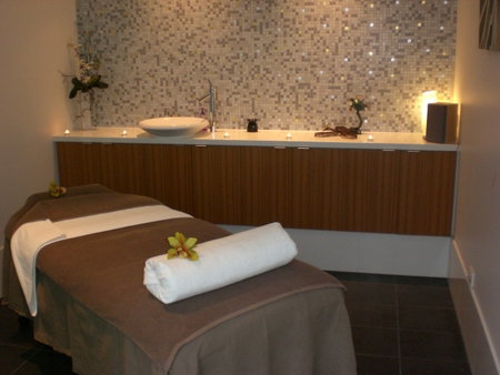 Spa On Brougham - Holiday Adelaide 2