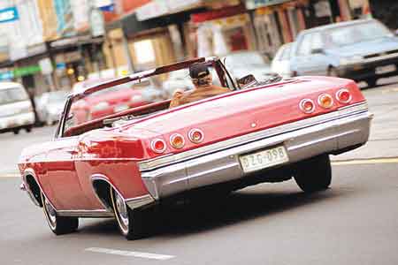 Top Down Tours / Chevrolet Convertibles - Holiday Adelaide 1