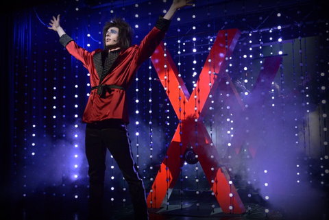 Draculas Cabaret Restaurant - Holiday Adelaide 3