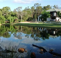 Lake House Gallery - Holiday Adelaide