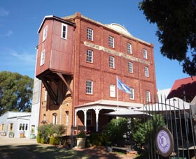 The York Mill - Holiday Adelaide 0