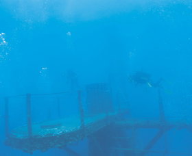 HMAS Perth - Holiday Adelaide 0