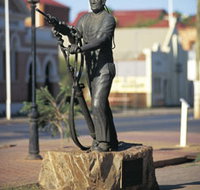 Miners Monument - Holiday Adelaide