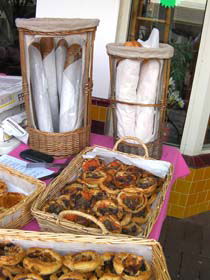 Kalamunda Farmers Market - Holiday Adelaide 0